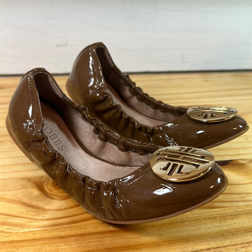 **Hobbs London Brown Flats** *The are a *Like New* must see beautiful flat!*